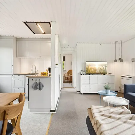 Domnika - 200m From The Sea By Interhome *